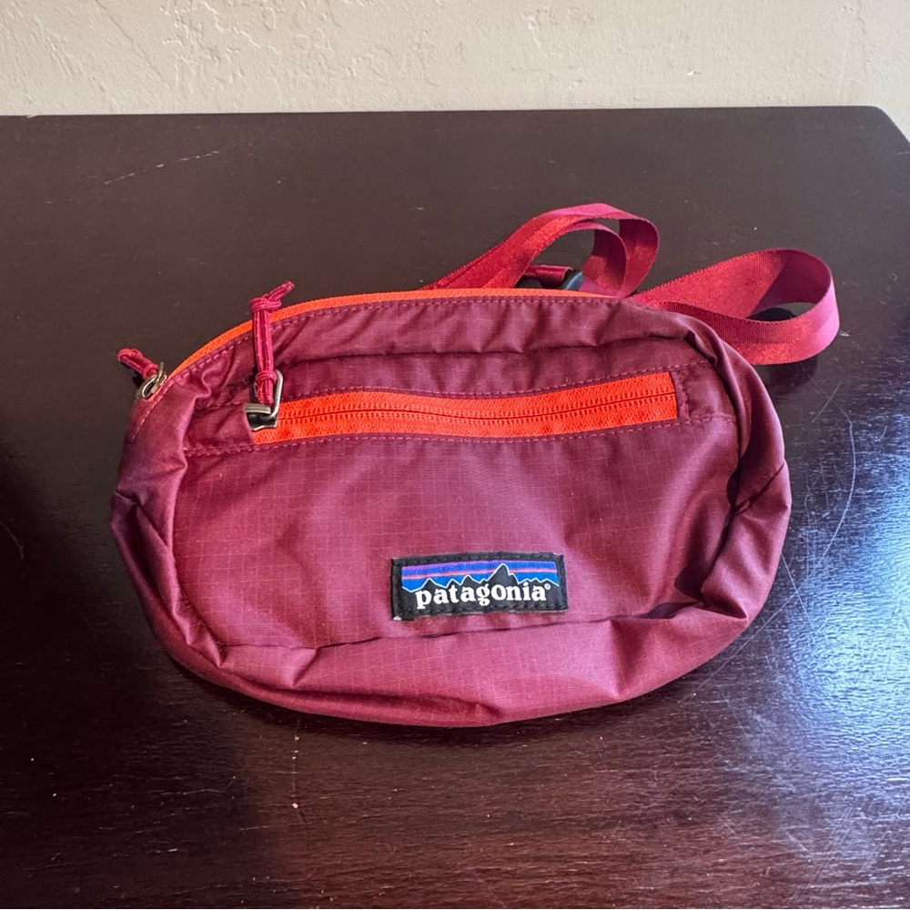 Patagonia Ultralight Black Hole Mini Hip Pack 1L
